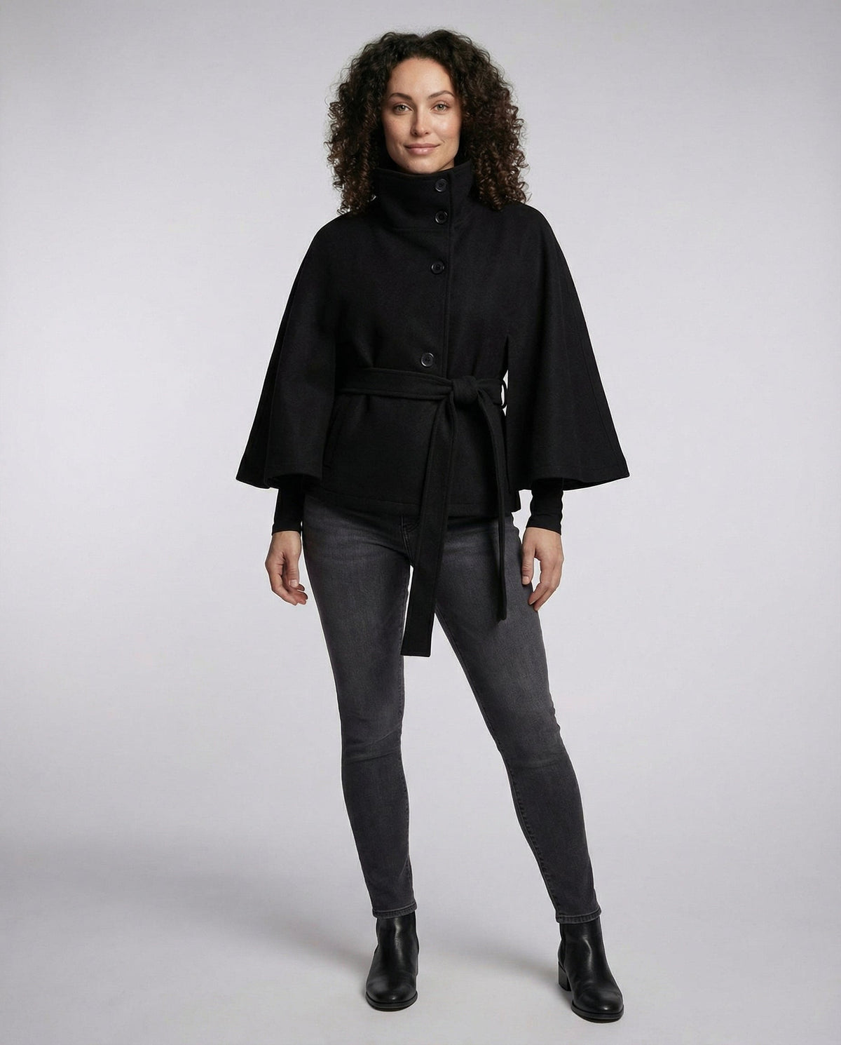 Veste cape col haut à ceinture pour femme